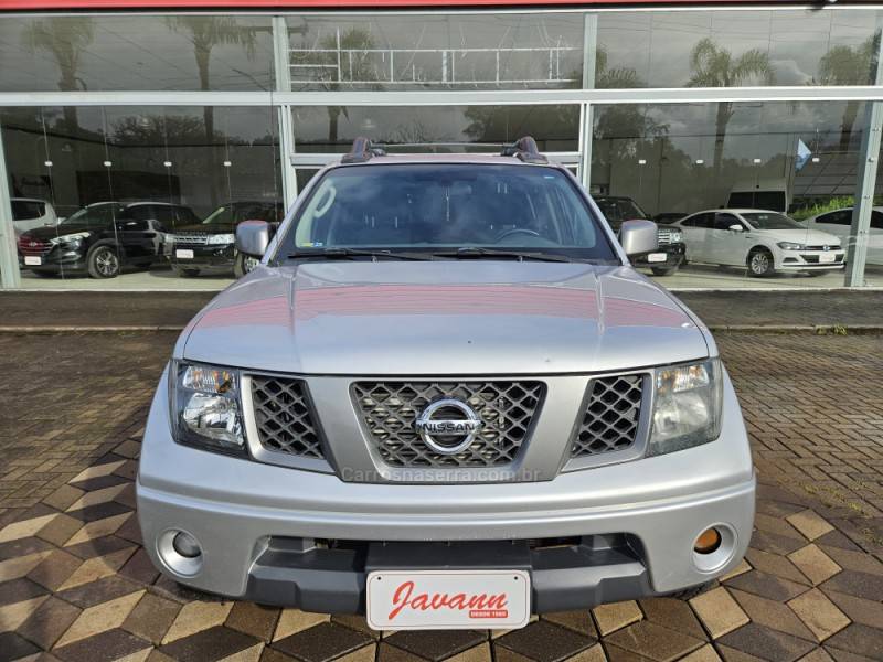 NISSAN - FRONTIER - 2012/2012 - Prata - R$ 85.900,00