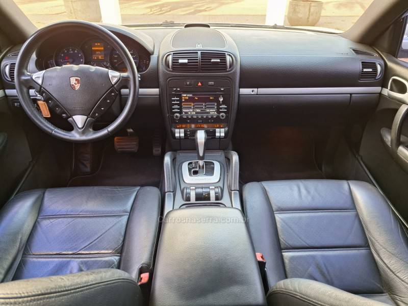 PORSCHE - CAYENNE - 2009/2009 - Prata - R$ 84.900,00