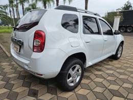 RENAULT - DUSTER - 2015/2015 - Branca - R$ 56.900,00