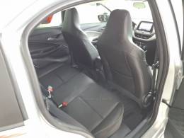 CHEVROLET - ONIX - 2023/2023 - Prata - R$ 95.900,00