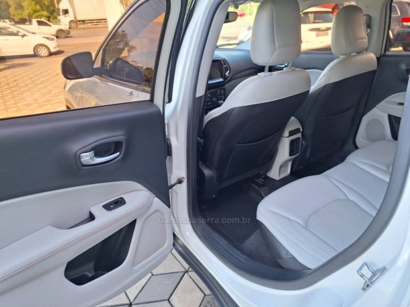 JEEP - COMPASS - 2017/2018 - Branca - R$ 115.900,00