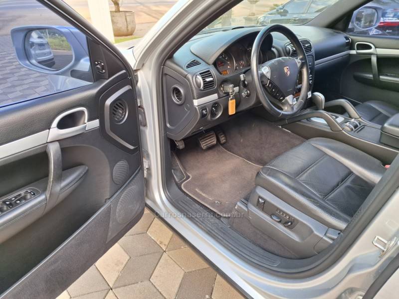 PORSCHE - CAYENNE - 2009/2009 - Prata - R$ 84.900,00