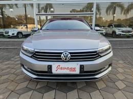 VOLKSWAGEN - PASSAT - 2016/2016 - Prata - R$ 119.900,00