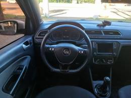 VOLKSWAGEN - SAVEIRO - 2017/2017 - Branca - R$ 79.900,00