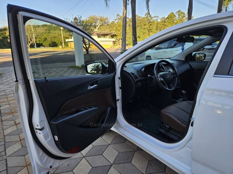 HYUNDAI - HB20 - 2019/2019 - Branca - R$ 75.900,00