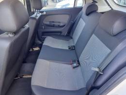 VOLKSWAGEN - GOL - 2013/2014 - Branca - R$ 39.900,00
