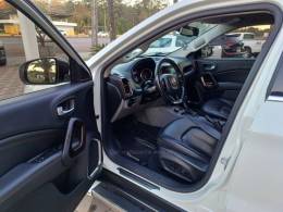 FIAT - TORO - 2018/2019 - Branca - R$ 109.900,00