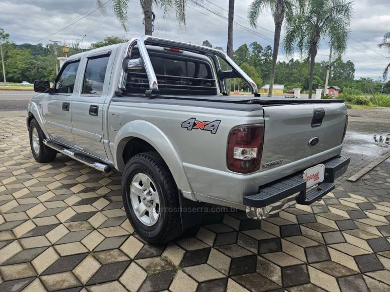 FORD - RANGER - 2008/2008 - Prata - R$ 64.900,00