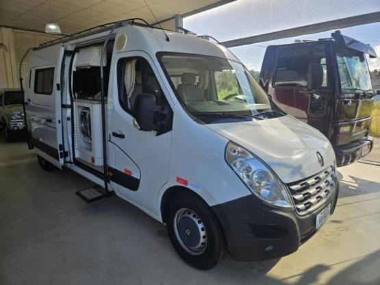 RENAULT - MASTER - 2015/2015 - Branca - R$ 329.900,00