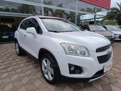 CHEVROLET - TRACKER - 2014/2014 - Branca - R$ 69.900,00