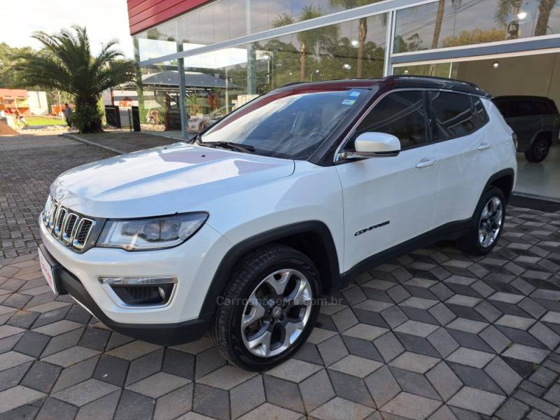 JEEP - COMPASS - 2017/2018 - Branca - R$ 115.900,00