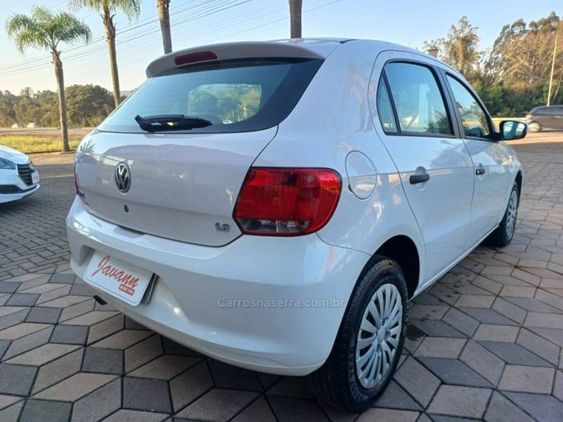 VOLKSWAGEN - GOL - 2013/2014 - Branca - R$ 39.900,00