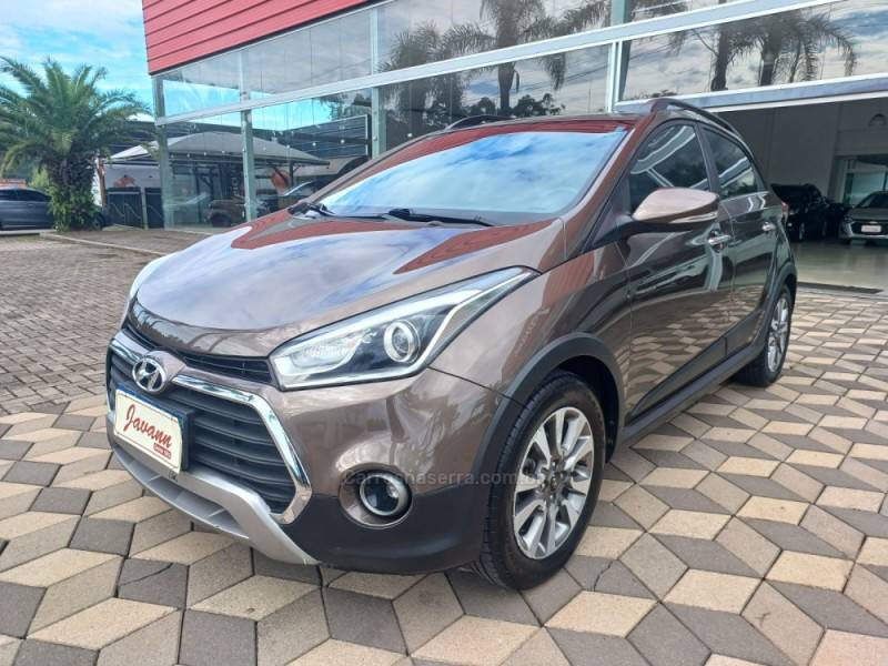 HYUNDAI - HB20X - 2016/2016 - Marrom - R$ 66.900,00