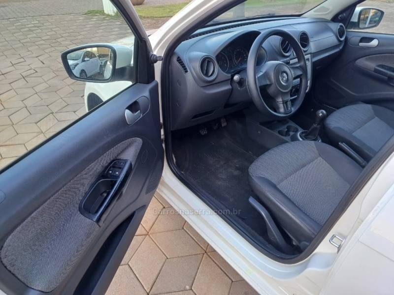 VOLKSWAGEN - GOL - 2013/2014 - Branca - R$ 39.900,00