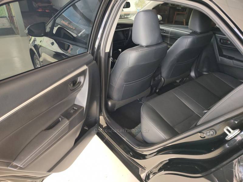 TOYOTA - COROLLA - 2019/2019 - Preta - R$ 105.900,00