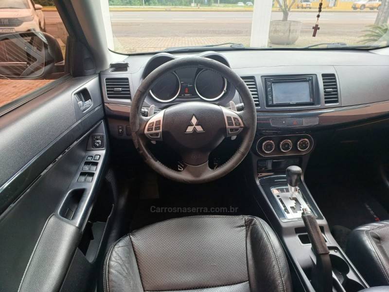 MITSUBISHI - LANCER - 2012/2013 - Preta - R$ 62.900,00