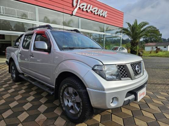 NISSAN - FRONTIER - 2012/2012 - Prata - R$ 85.900,00