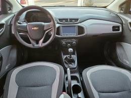 CHEVROLET - ONIX - 2015/2015 - Branca - R$ 45.900,00