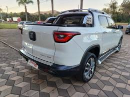 FIAT - TORO - 2018/2019 - Branca - R$ 109.900,00