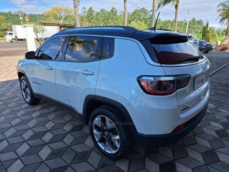 JEEP - COMPASS - 2017/2018 - Branca - R$ 115.900,00