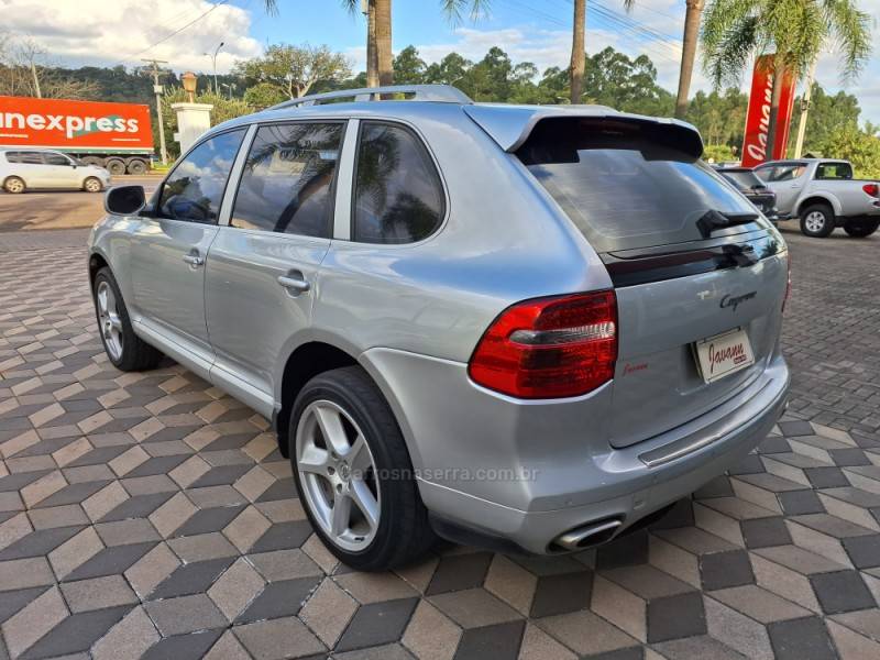 PORSCHE - CAYENNE - 2009/2009 - Prata - R$ 84.900,00
