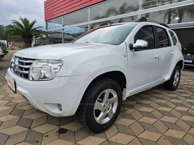 RENAULT - DUSTER - 2015/2015 - Branca - R$ 56.900,00