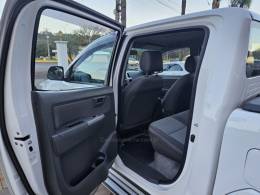 TOYOTA - HILUX - 2013/2013 - Branca - R$ 129.900,00