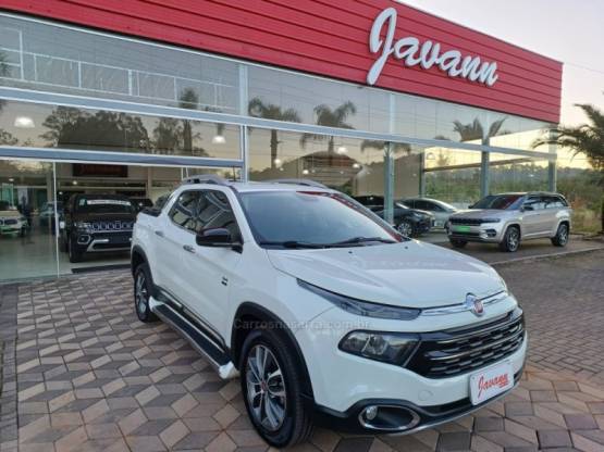 FIAT - TORO - 2018/2019 - Branca - R$ 109.900,00