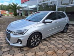 CHEVROLET - ONIX - 2023/2023 - Prata - R$ 101.900,00