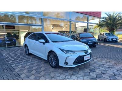 TOYOTA - COROLLA - 2024/2024 - Branca - R$ 144.537,00