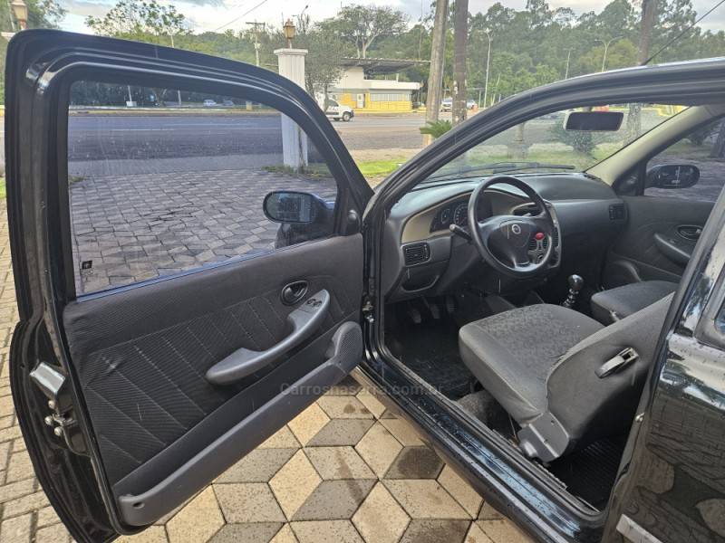 FIAT - PALIO - 2008/2008 - Preta - R$ 21.900,00