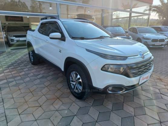 FIAT - TORO - 2016/2017 - Branca - R$ 89.900,00