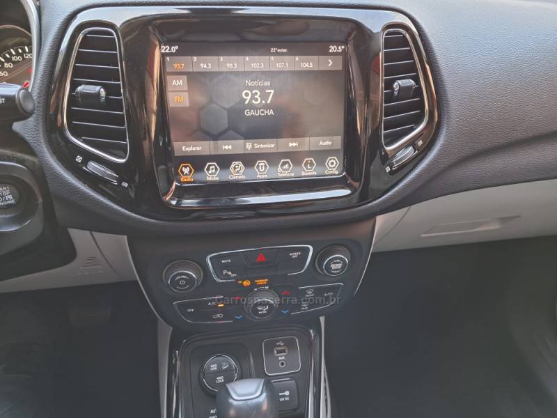JEEP - COMPASS - 2017/2018 - Branca - R$ 115.900,00