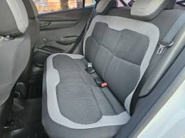 CHEVROLET - ONIX - 2015/2015 - Branca - R$ 45.900,00