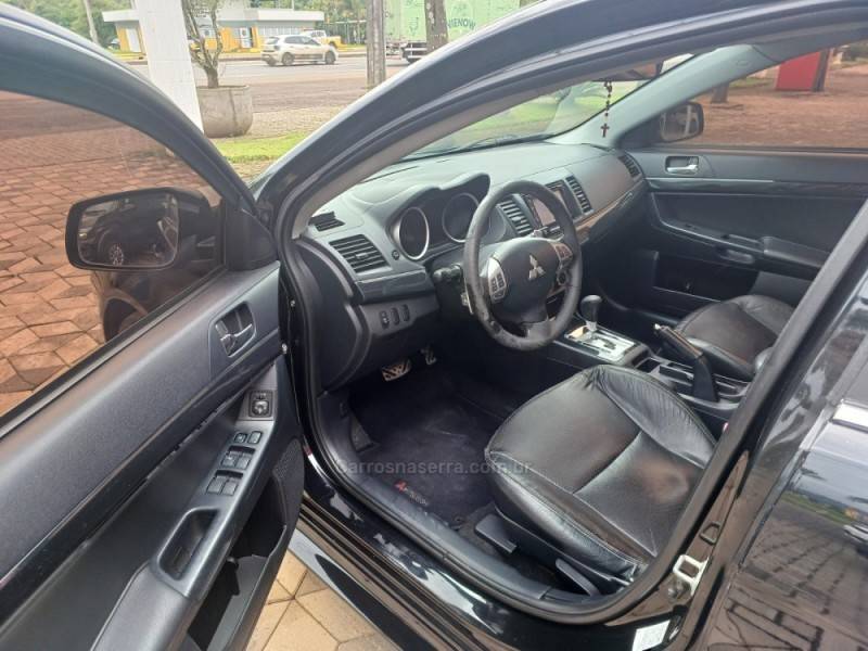MITSUBISHI - LANCER - 2012/2013 - Preta - R$ 62.900,00