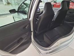 CHEVROLET - ONIX - 2023/2023 - Prata - R$ 95.900,00