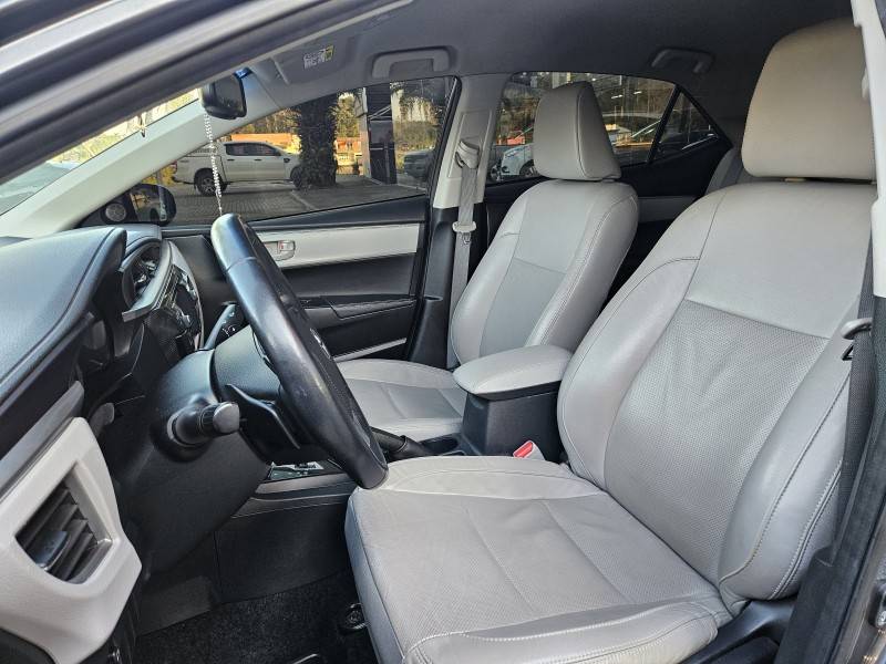 TOYOTA - COROLLA - 2016/2016 - Cinza - R$ 88.900,00