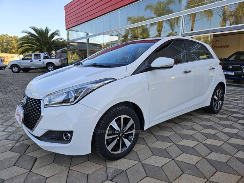 HYUNDAI - HB20 - 2019/2019 - Branca - R$ 75.900,00