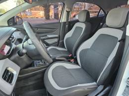CHEVROLET - ONIX - 2015/2015 - Branca - R$ 45.900,00